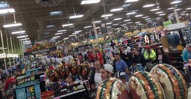 Grocery lines in League City near Jeanne's home after the storm.